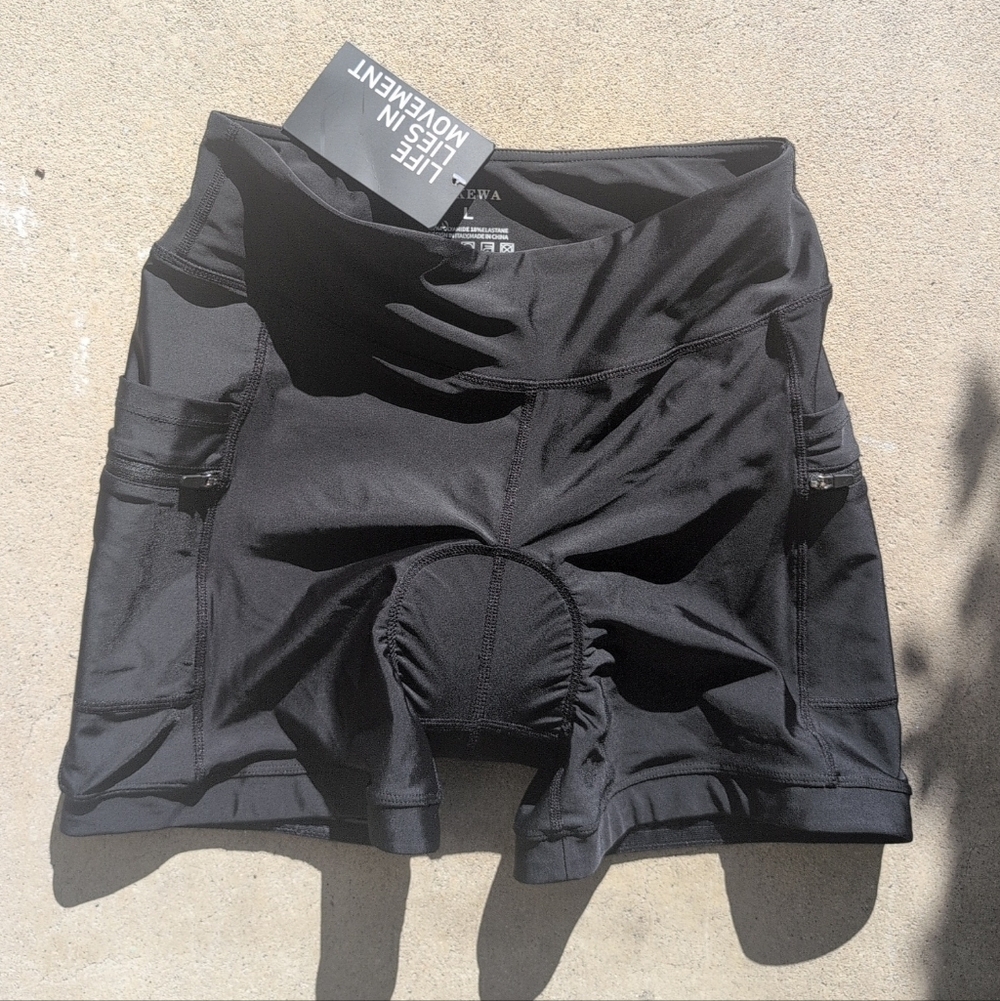Women's Black Bikewa Padded Cycling Shorts Size L